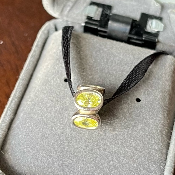 Pandora oval light spacer charm - Picture 3 of 3